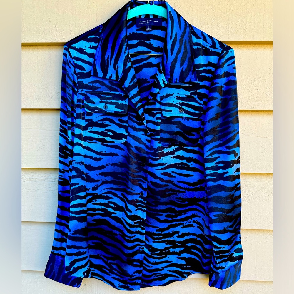 Jones New York Signature Women’s Blouse.